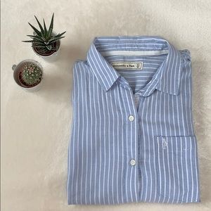 Abercrombie & Fitch Button Up